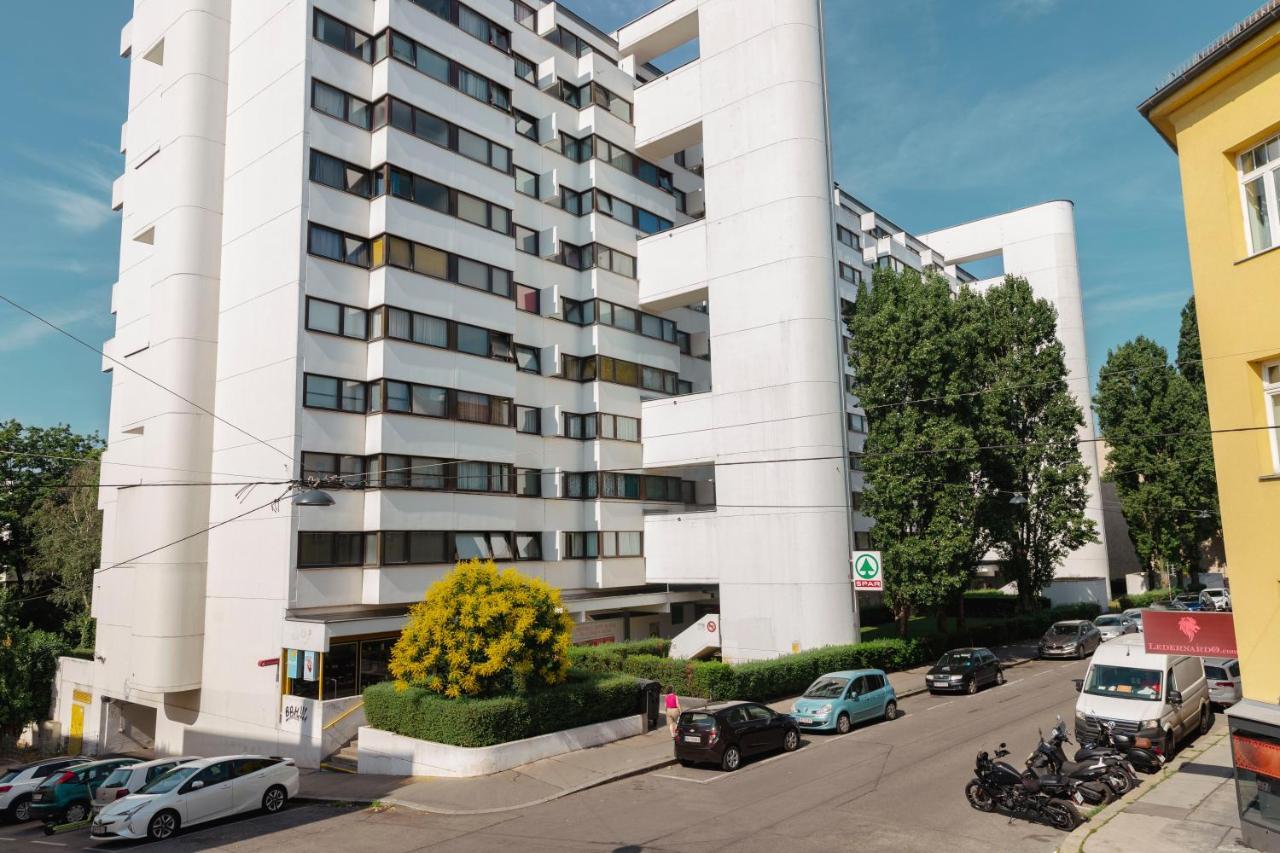Beautiful 2-Bedroom Apartment Near Schoenbrunn Vienna Exterior photo